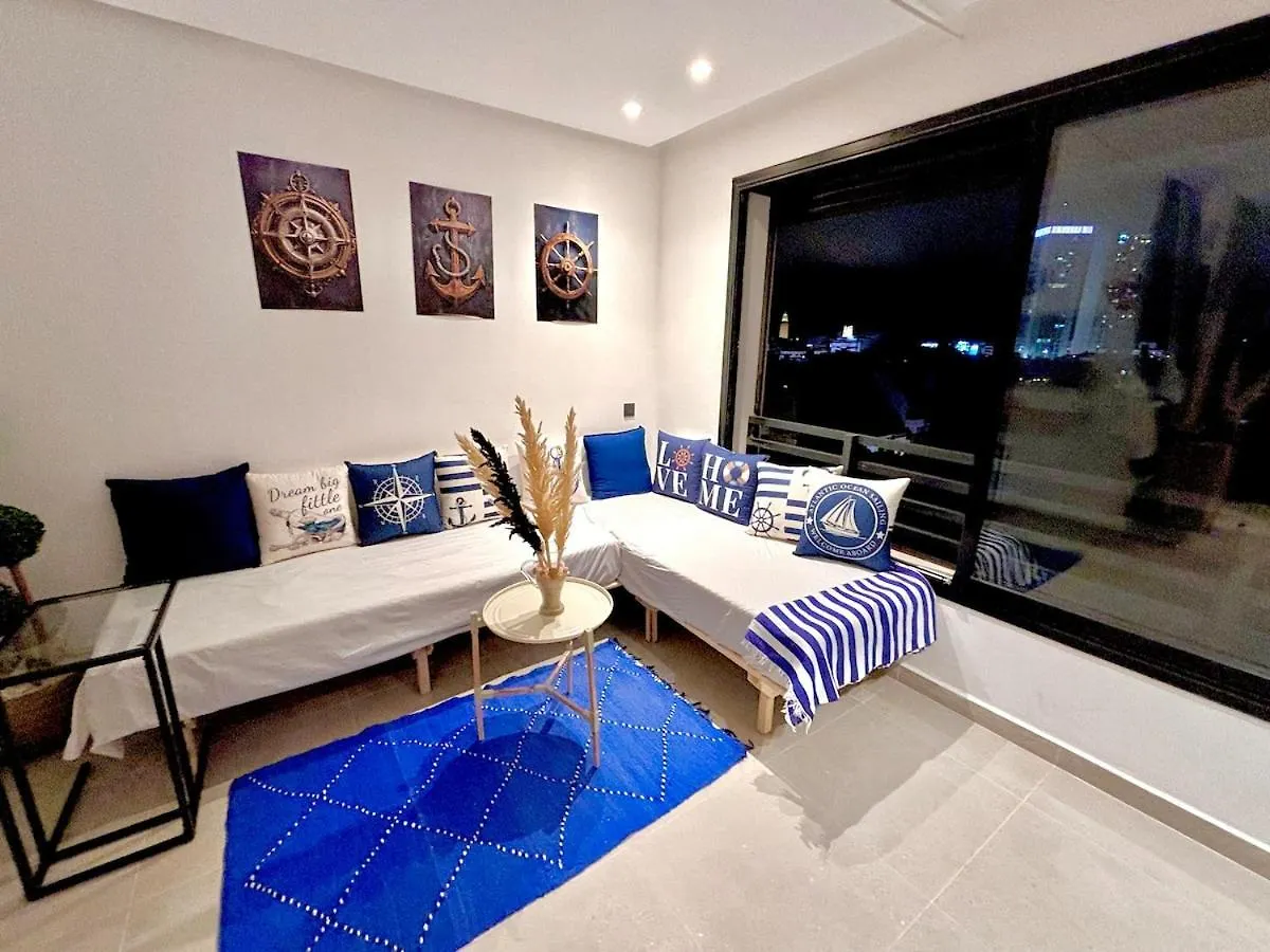 Nouveau Penthouse En Plein Centre De Casa Касабланка Марокко